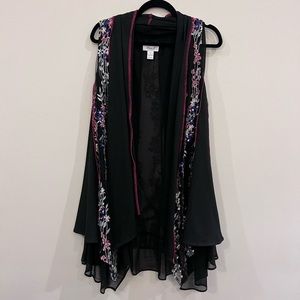 Aris. A Kimono | Black with Floral Print | Large